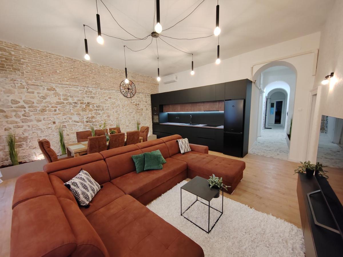 Town Square Apartment Zadar Eksteriør bilde