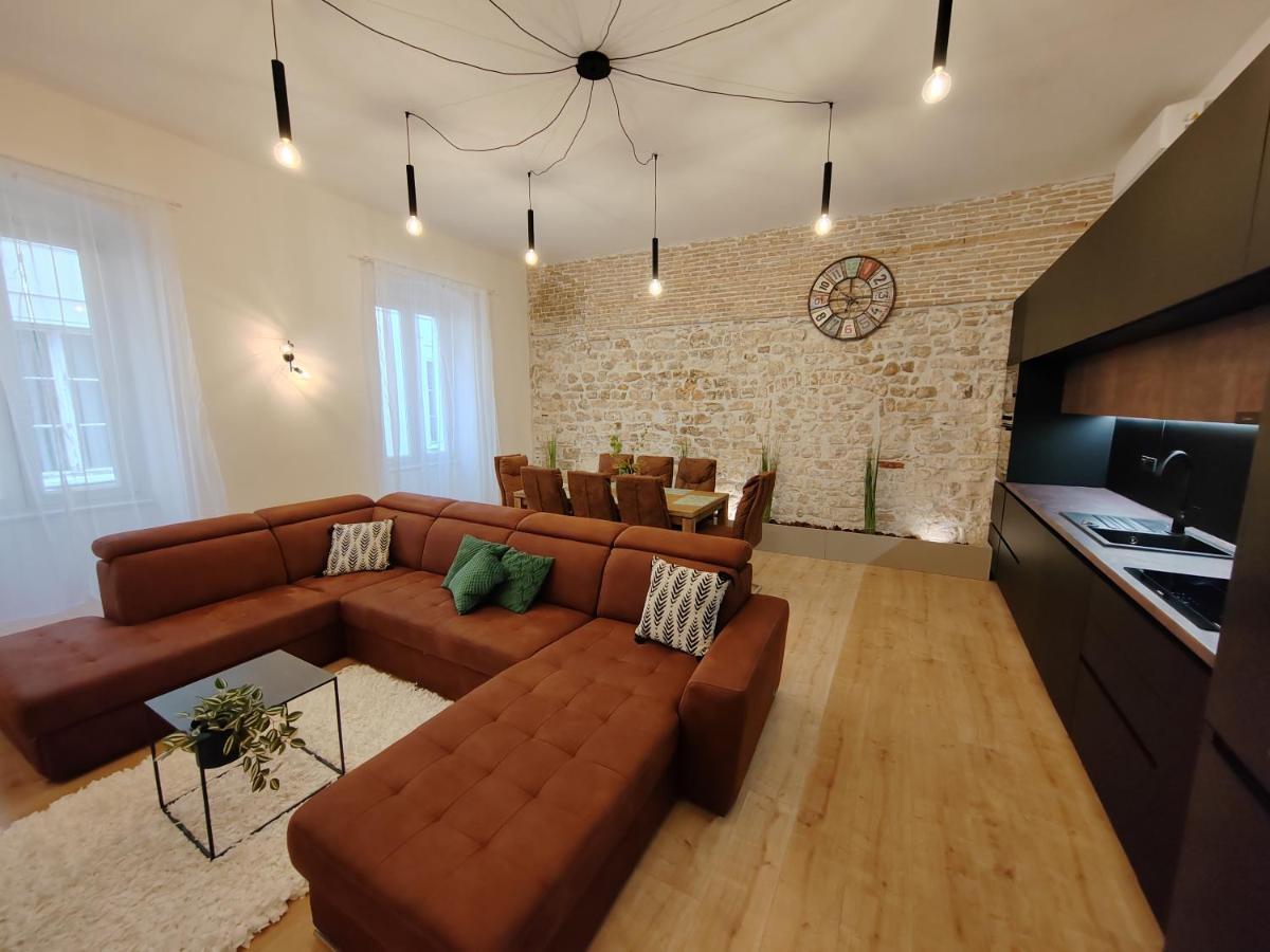 Town Square Apartment Zadar Eksteriør bilde