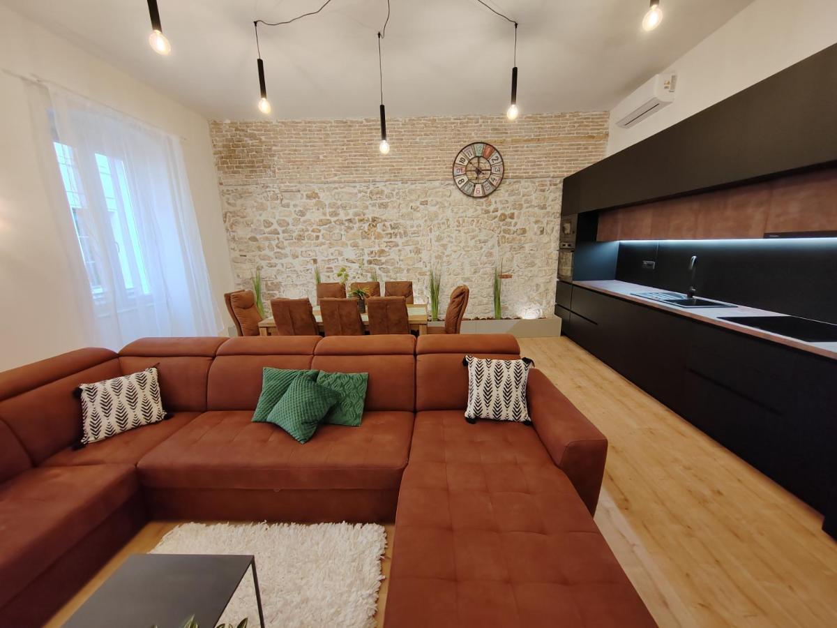 Town Square Apartment Zadar Eksteriør bilde