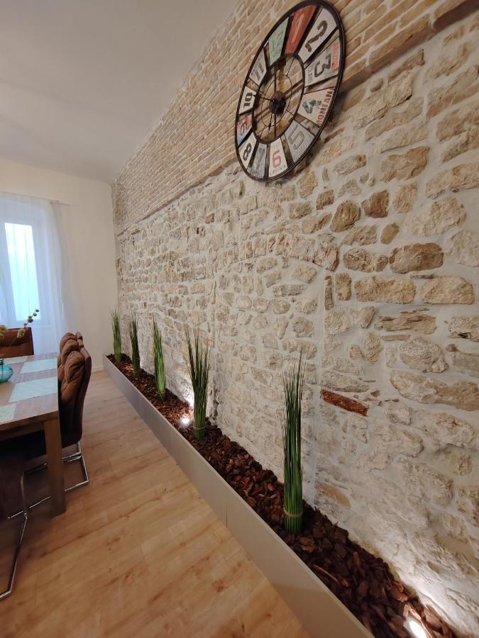 Town Square Apartment Zadar Eksteriør bilde